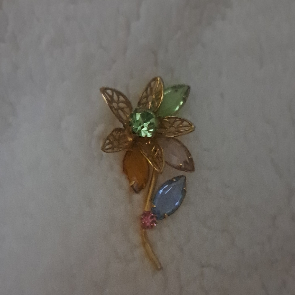 Elegant Gold and Multicolor Floral Brooch